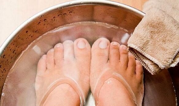Foot bath against fungal infection